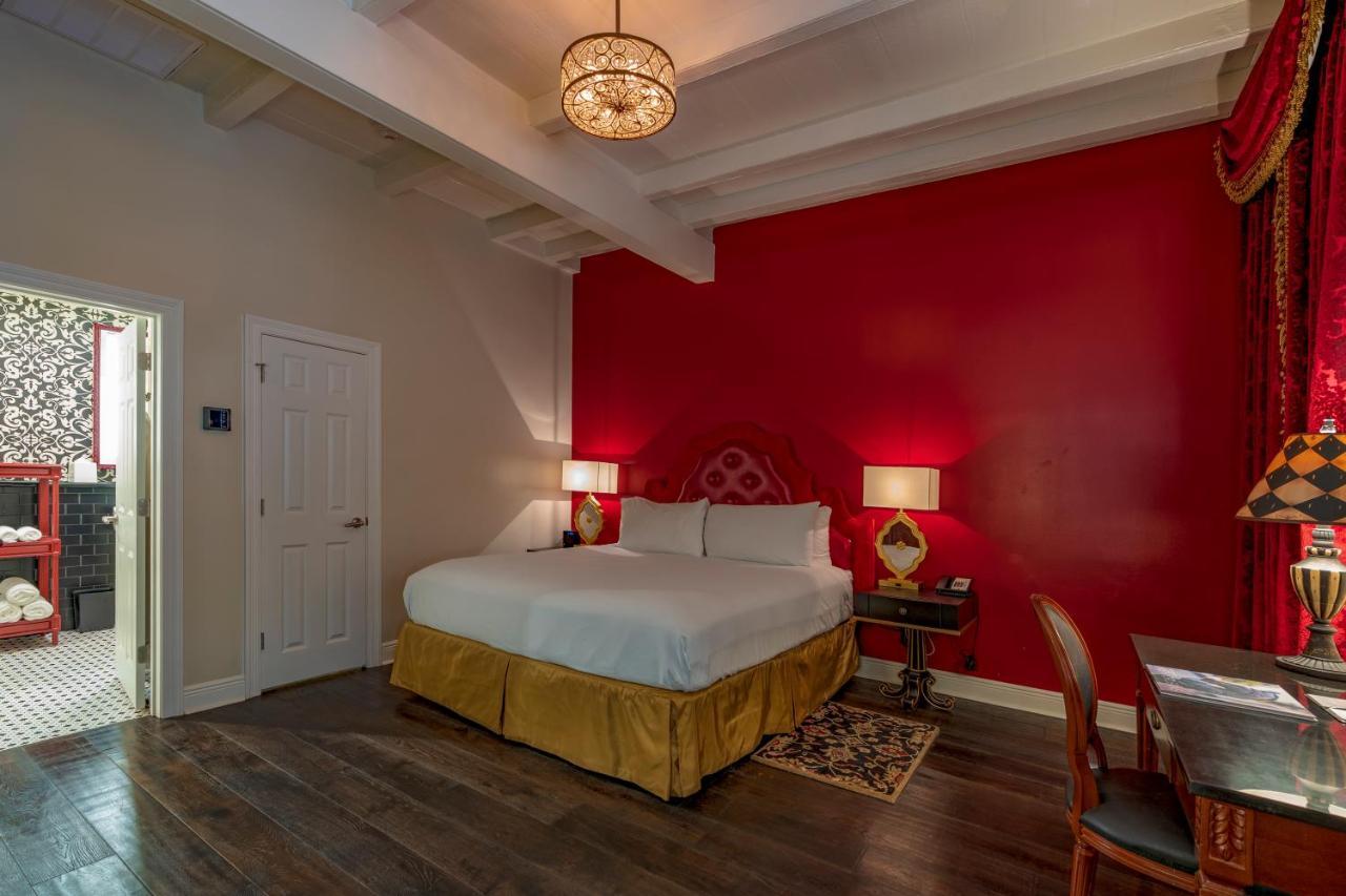 Dauphine Orleans Hotel New Orleans Exterior photo