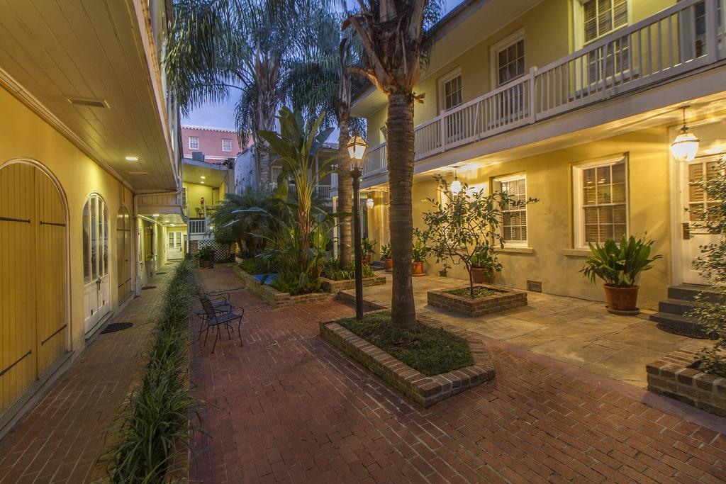 Dauphine Orleans Hotel New Orleans Exterior photo