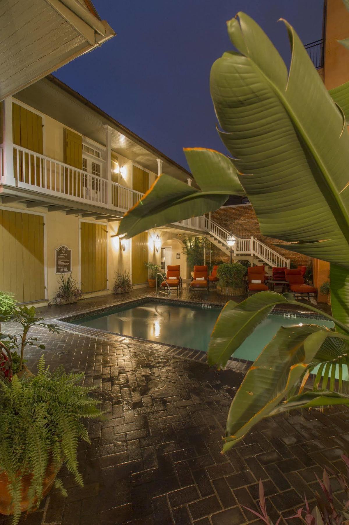 Dauphine Orleans Hotel New Orleans Exterior photo