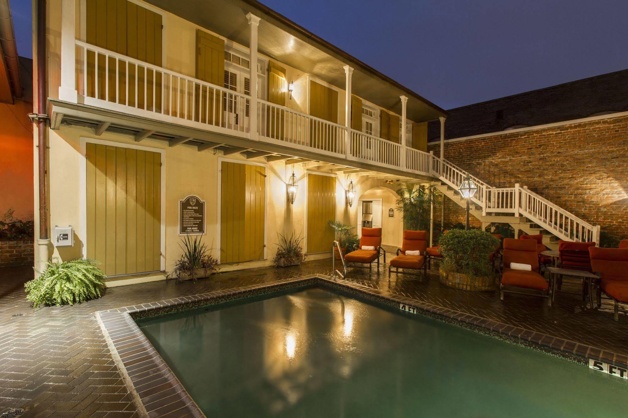 Dauphine Orleans Hotel New Orleans Exterior photo